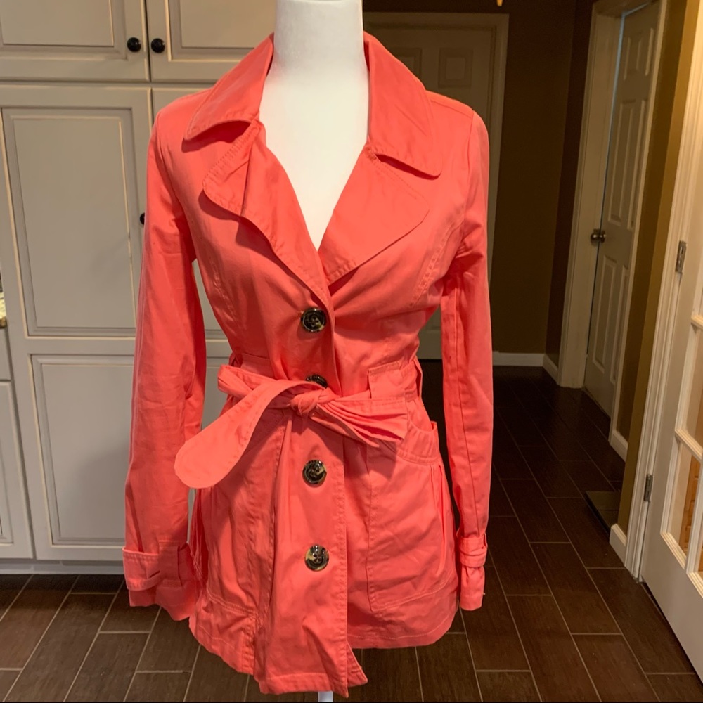 Charlotte Russe | Pink Trench Coat sz Medium